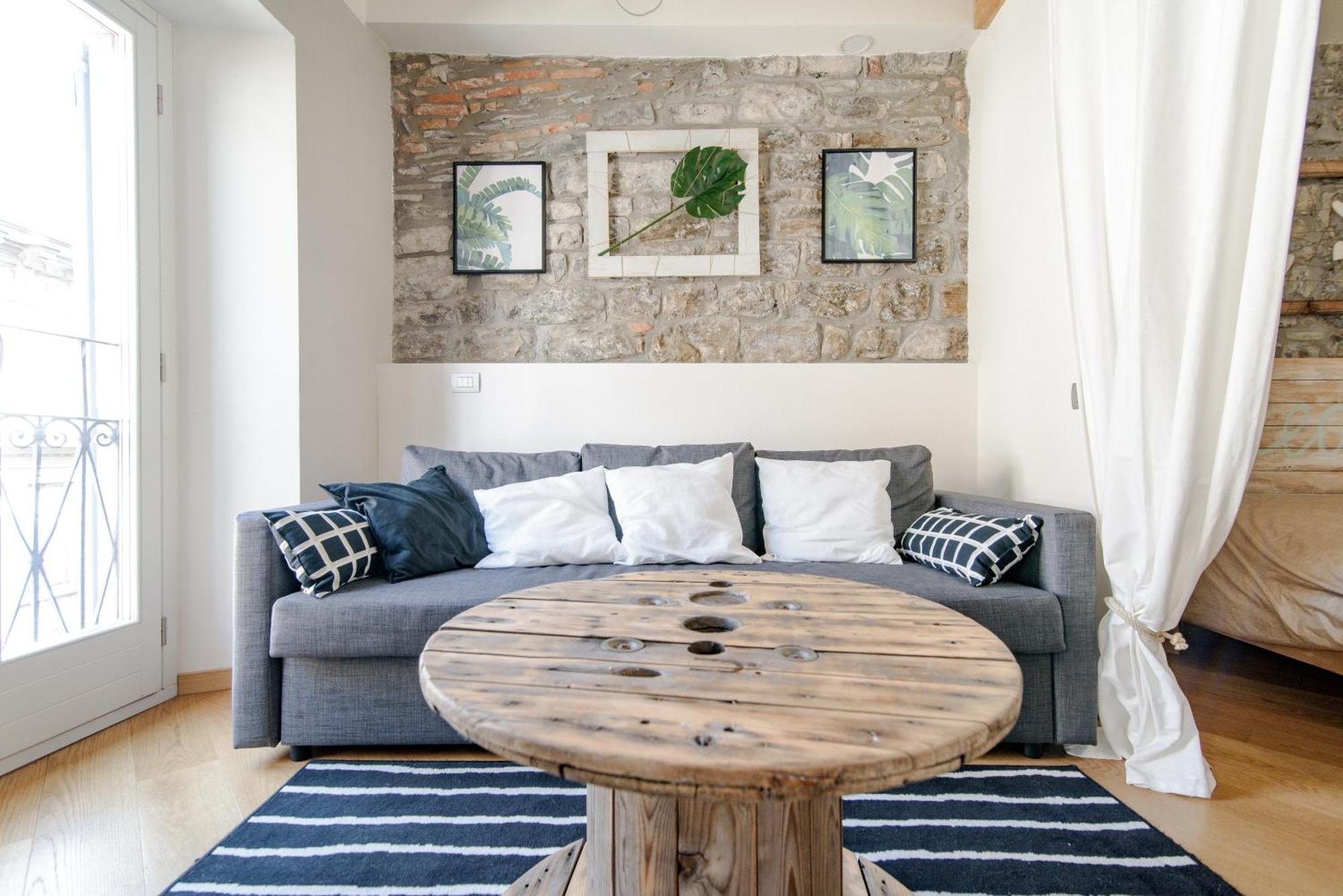 Gem Of The Lake - Luxury Apartment Como Old Town Zewnętrze zdjęcie